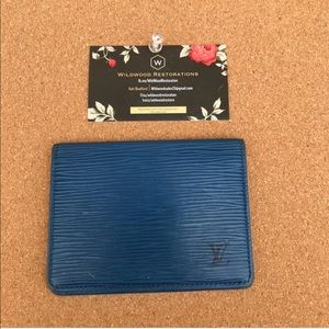 Louis Vuitton Epi card holder